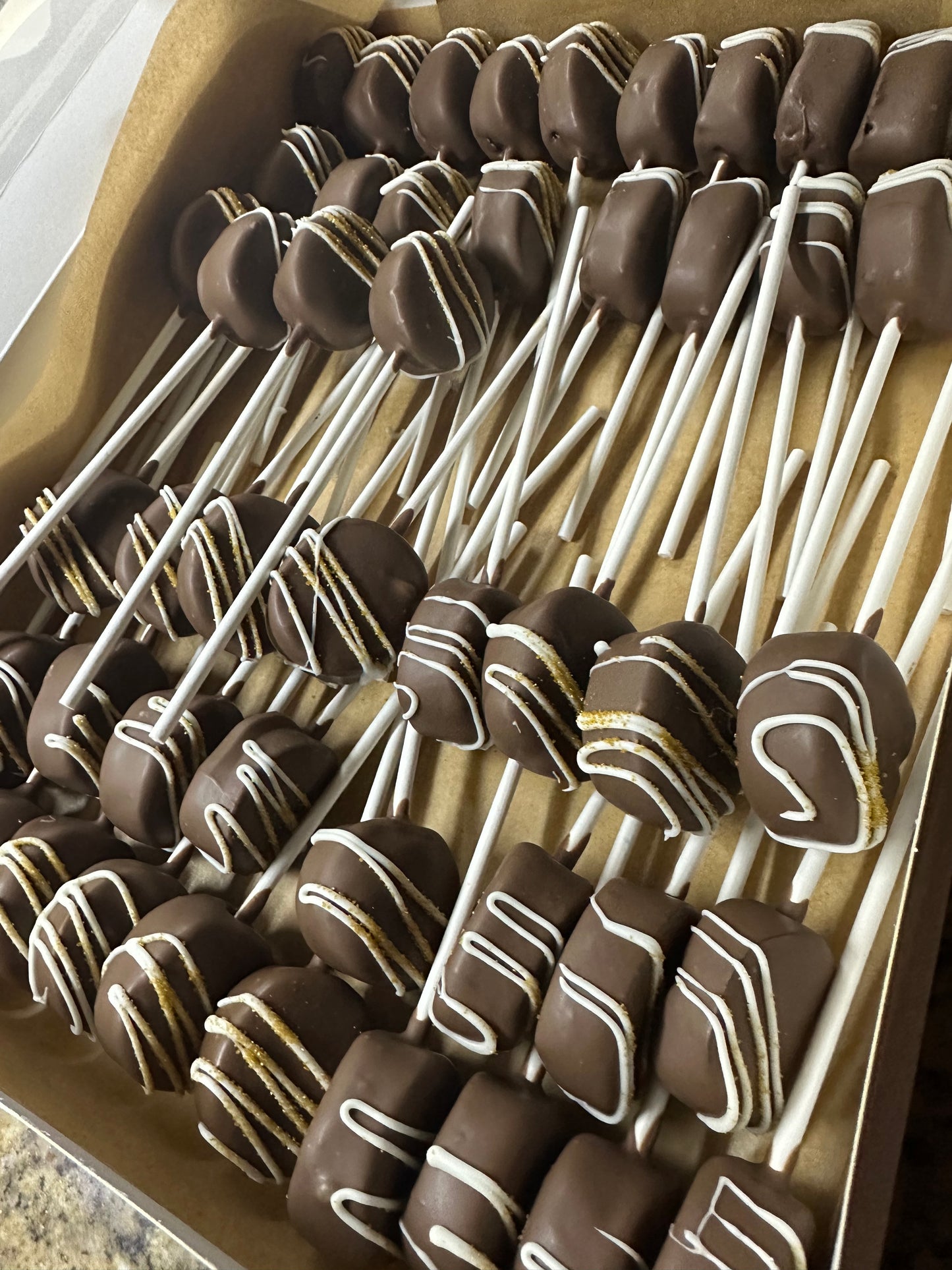 Disc shaped cakepops