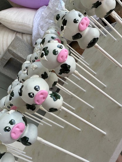 1 to 2 designs- Custom Cakepops