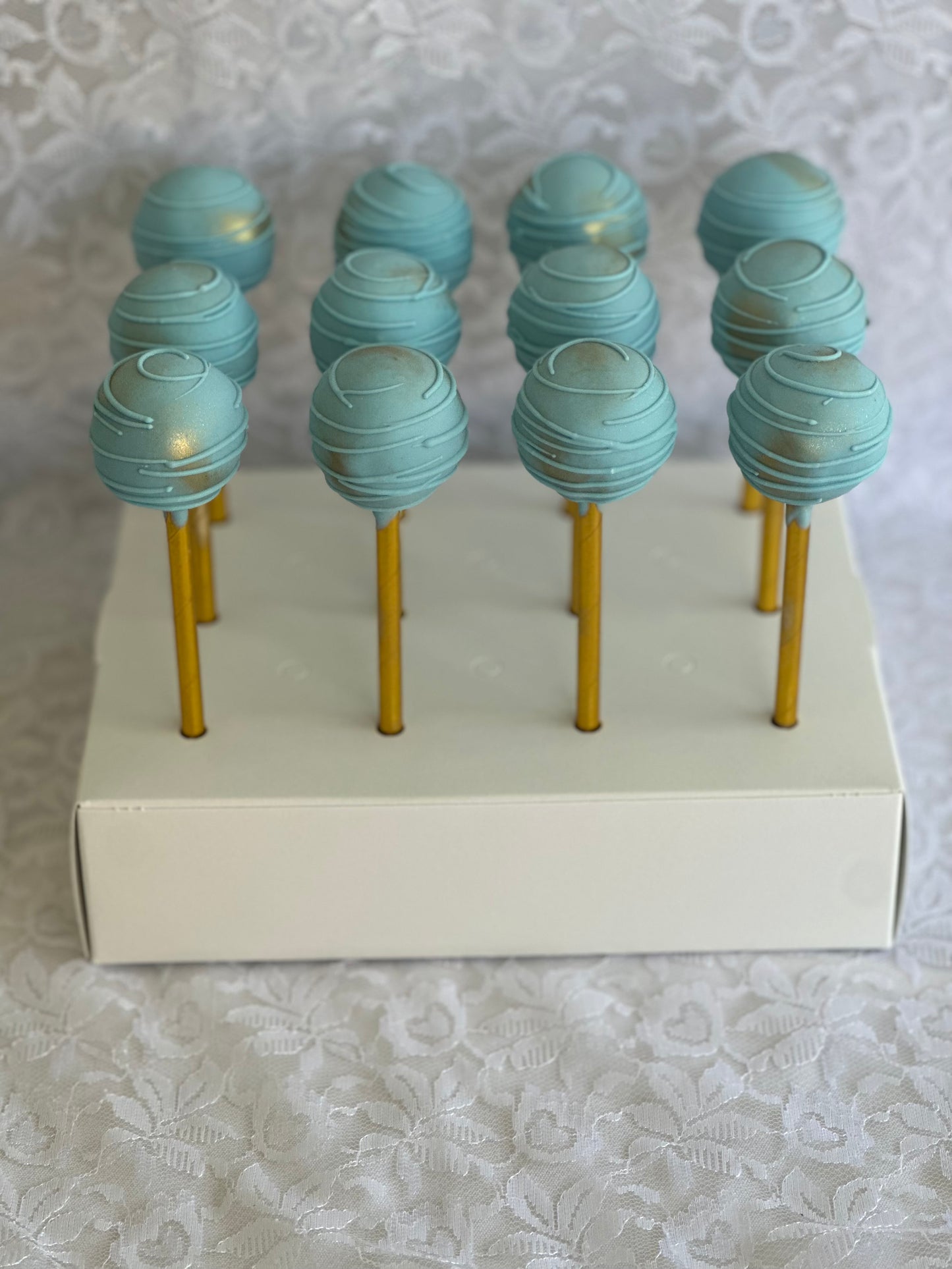 Traditional round shaped cakepops